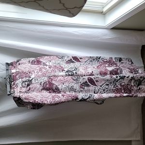 Black Label palazzo pants, 100% polyester.